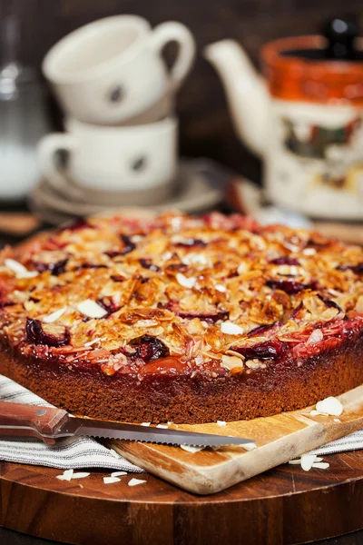 Delicious homemade crumble plum cake — Stock Photo, Image