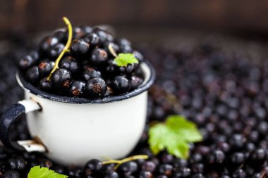 Taze lezzetli organik Siyah frenk üzümü