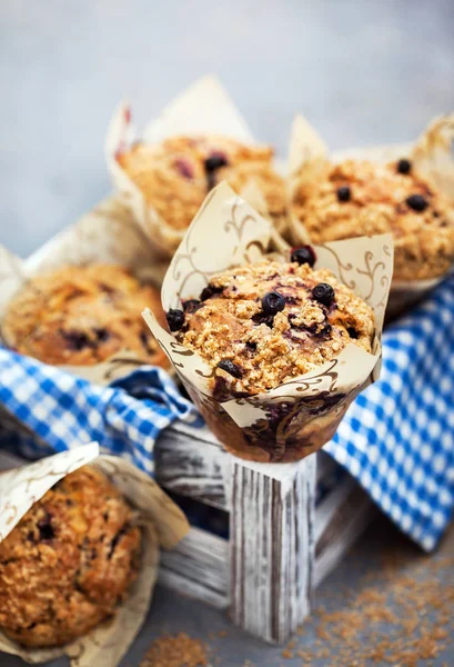 Frescos panecillos caseros deliciosos de arándanos — Foto de Stock