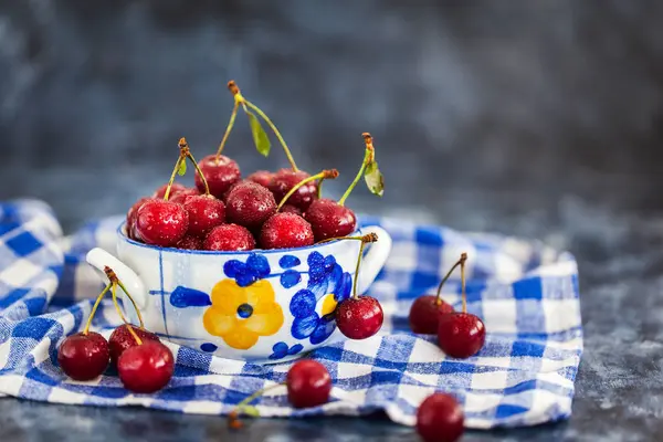 Fresh wet sour cherry in a bowl — Stock Photo, Image