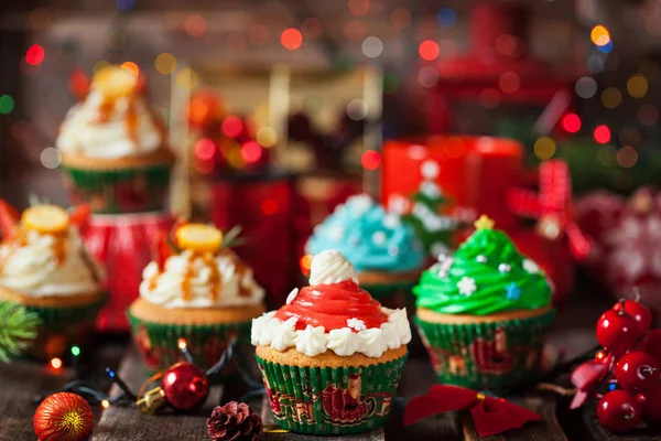 Набор различных вкусных рождественских кексов — стоковое фото