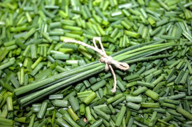 Bir sürü küçük soğan.