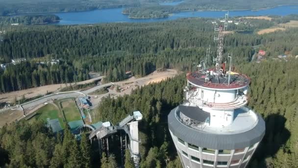 Věž Nad Forrest Finsko Puijon Skákání Kopce Kuopio — Stock video