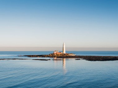 St. Mary Adası ve Whitley Körfezi 'nde deniz feneri, Tyne and Wear, İngiltere