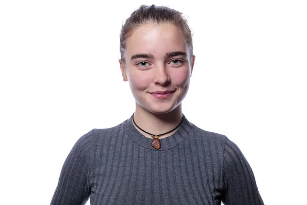 Schöne lächelnde Teenager-Mädchen, isoliert auf weiß — Stockfoto