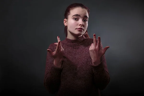 Convincente, retrato de una joven — Foto de Stock