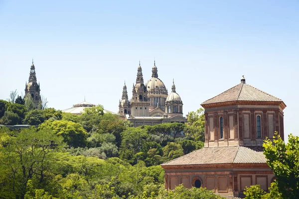 La parte trasera del Museo Nacional de Barcelona — Foto de Stock