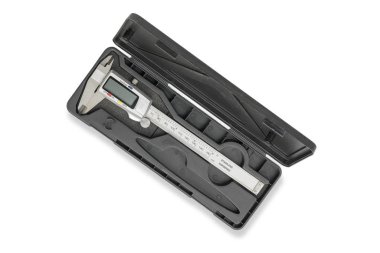 bir kutu içinde dijital vernier beyaz izole Kaliper
