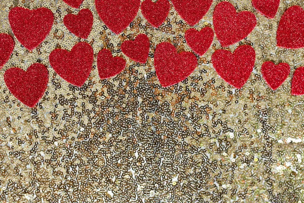 Red Sparkly Heart Confetti Framing Gold Sequin Background — Stock Photo, Image