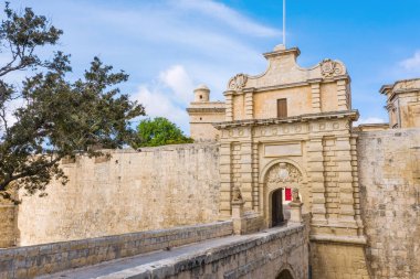 Ortaçağ Mdina şehrinin ana kapısı - Malta 'nın eski başkenti