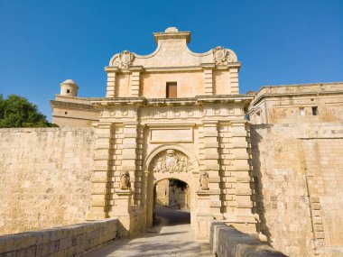 Ortaçağ Mdina şehrinin ana kapısı - Malta 'nın eski başkenti