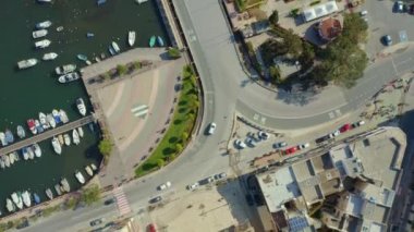 Malta yollarının yukarıdan görünüşü. Msida marinası. Malta ülkesi