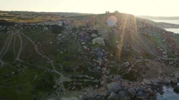 Повітряний Вид Мальтійських Природних Ландшафтів Час Заходу Сонця Сельмун Мальта — стокове відео