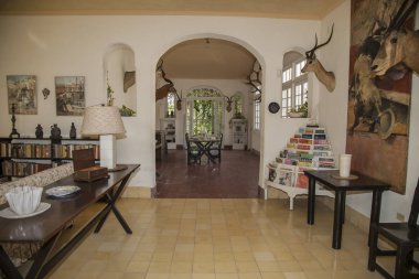Havana, Küba - 12 Ocak 2013: Ernest Hemingway 'in evi, Finca Vig.