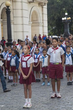 Havana, Küba - 24 Ocak 2013: Havana sokaklarının ve meydanlarının manzarası.