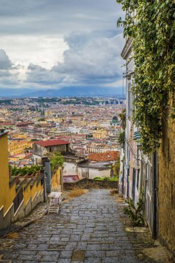 Napoli, İtalya - 16 Ağustos 2015: Napoli 'nin çatılarının manzarası.