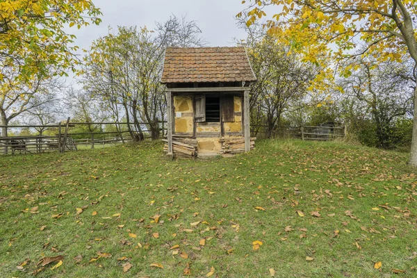 悪いWindsheim 、ドイツ- 16 10月2019:ドイツの村の半木造家屋からの眺め. — ストック写真