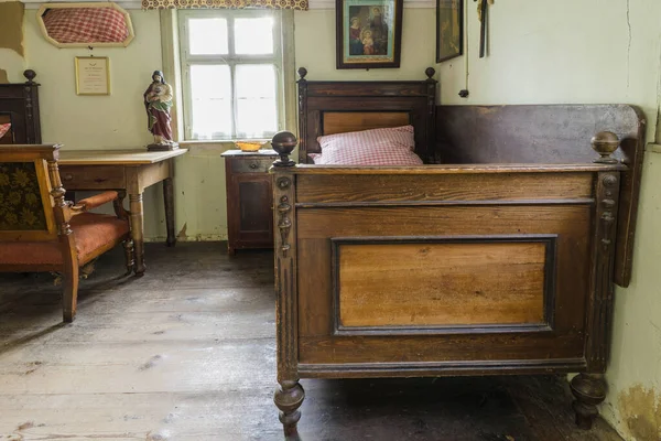 Bad Windsheim, Alemania - 16 de octubre de 2019: Vistas interiores de una casa de pueblo alemana . —  Fotos de Stock