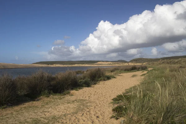 Fußweg zum Strand von Bordeira, an der Algarve, Portugal — Stockfoto