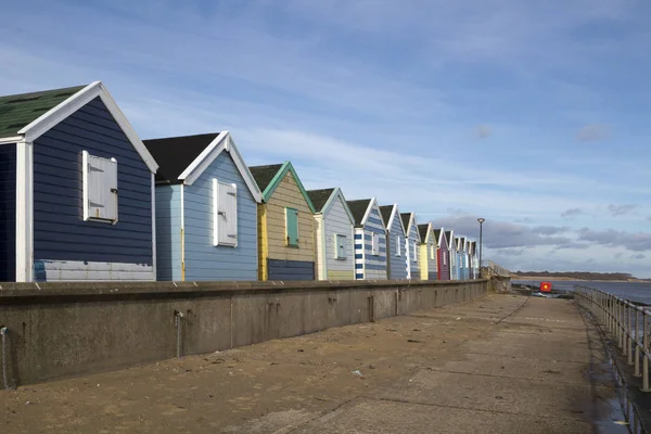 Strand hutten op southwold, suffolk, Engeland — Stockfoto