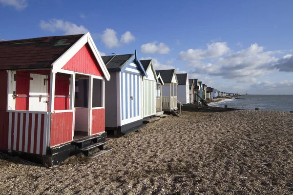 Strand hutten op Thorpe Bay, Essex, Engeland — Stockfoto