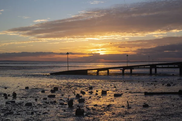Solnedgång vid Southend-on-Sea, Essex, England — Stockfoto