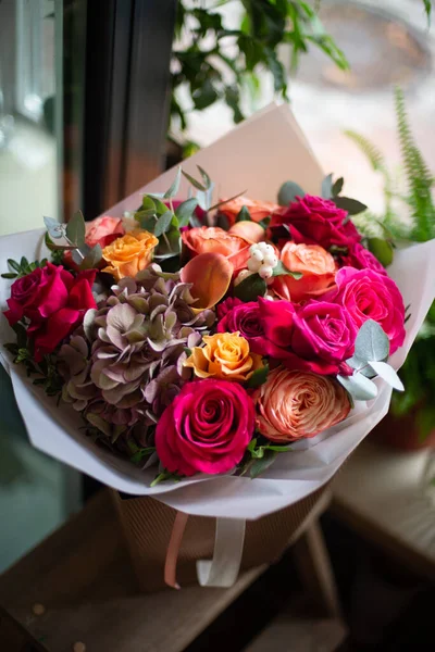 Bouquet Natürliche Frische Blume Rose Anemone Butterblume Matthiola Tulpe Eukalyptus — Stockfoto