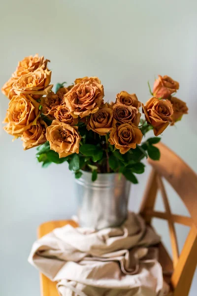 Rose Color Toffee Vase Large Beautiful Bouquet Flowers — Stock Photo, Image