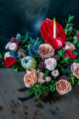  Büyük, güzel bir buket çiçek şakayık çiçekleri.