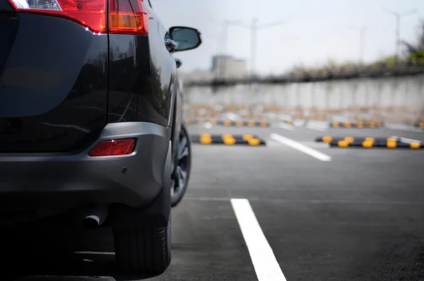 Czarny nowy suv japoński samochód auto w szczegóły — Zdjęcie stockowe