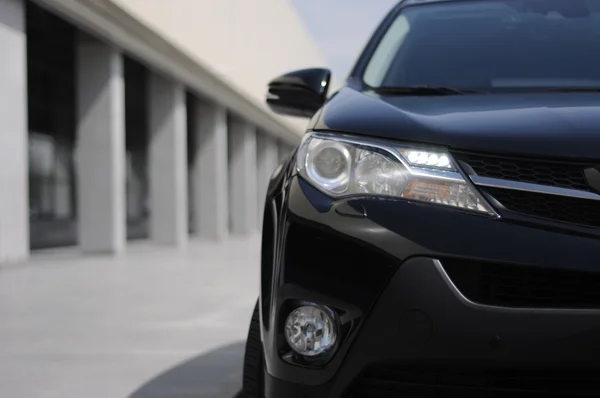 Noir nouvelle voiture japonaise suv auto dans les détails — Photo