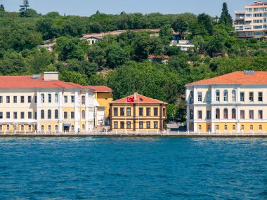 Kabata Erkek Lisesi veya Boğaziçi Ortaklığı 'ndaki Kabata Lisesi