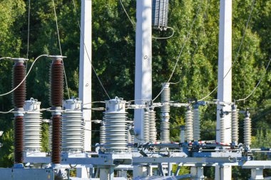 Elektrik santrali transformatör yüksek voltajlı ekipman stratejik nesne güç ünitesi. Güç istasyonu transformatörü yüksek voltajlı ekipman stratejik nesne gücü. 