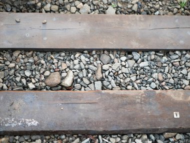 Reiki 'den uzak durmak. Manzara harika. Footbridge. Küçük bir köprünün direkt görüntüsü..