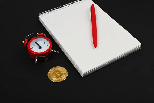 Zeit Bitcoin Kaufen Oder Verkaufen Krypto Konzeptgeschäft Idee — Stockfoto