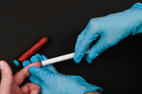 Doctor Takes Biochemical Blood Test Detect Coronavirus Take Blood Finger — Stock Photo, Image