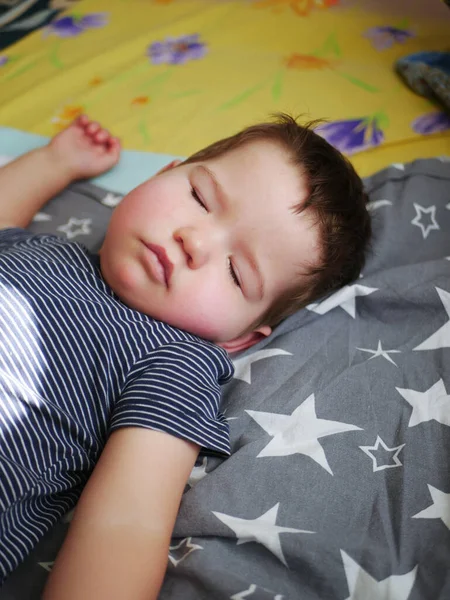 Спящий Ребенок Близко Ребенок Лет — стоковое фото