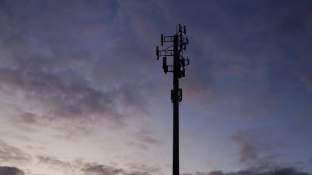 Torre Comunicação Timelapse Timelapse Contra Céu Hora Pôr Sol — Vídeo de Stock