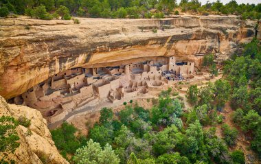 Mesa Verde Ulusal Parkı 'ndaki Cliff Palace turu