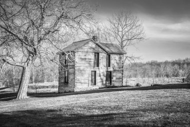 Old Homestead, Harrison Co. Ky B & W