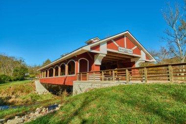 Hueston Ormanı Kapalı Köprüsü