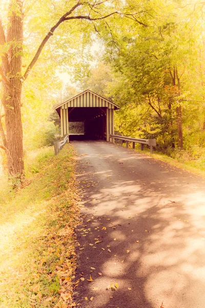 Colville καλύπτονται γέφυρα, Instagram Style — Φωτογραφία Αρχείου