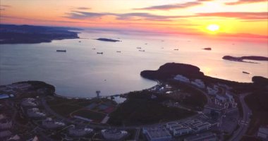 Vladivostok, Rusya'nın Uzak Doğu Federal Üniversitesi havadan görünümü. Sunrise