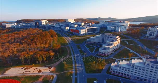 Территория Дальневосточного федерального университета. Вид с воздуха на FEFU . — стоковое видео