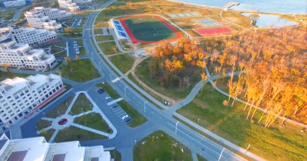 Панорамный вид ДВФУ на Дальневосточный федеральный университет на острове Русский — стоковое видео