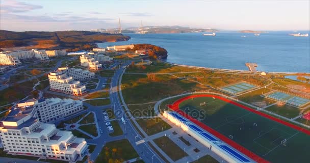 Панорамный вид кампуса Дальневосточного федерального университета . — стоковое видео