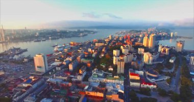 Sabahları güzel Egersheld yarımadasının havadan görünümü. Vladivostok, Rusya Federasyonu
