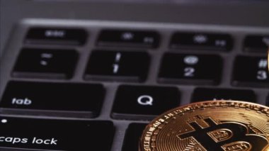 Bilgisayarın anahtar sözcüğündeki bitcoin