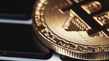 Bilgisayarın anahtar sözcüğündeki bitcoin