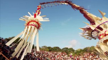 Bali adası koruyucusu Barong ve kutsal dağ Gunung Agung 'un dekoratif sembolü. 
